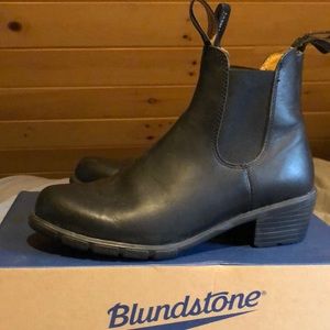 Blundstone Black Chelsea Heel Boot